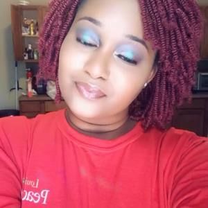 Meet your Posher, Domonique